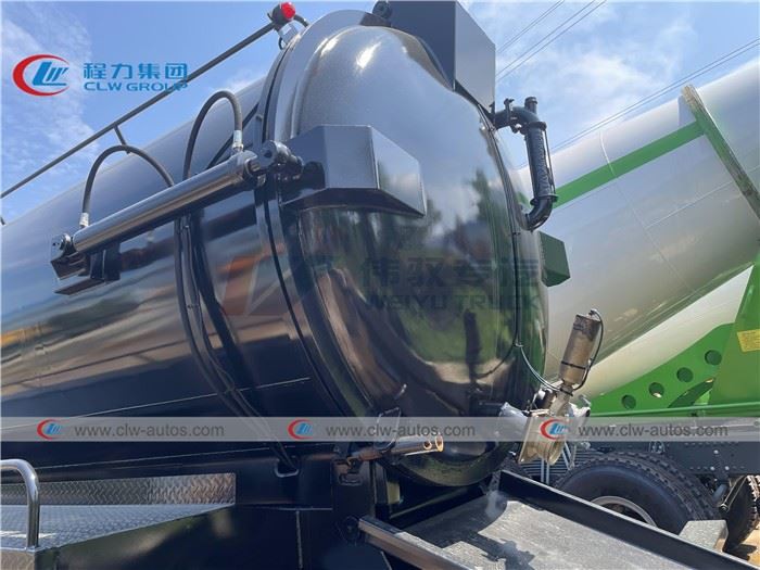 SINOTRUK 10M3 Vacuum Sewer Suction Tanker Truck
