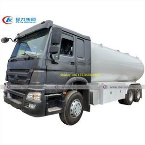 What are the fuel efficiency of an LPG tanker truck?