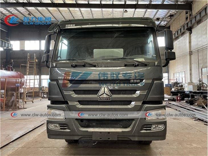 Sinotruk 336HP 20,000Liters 10Tons LPG Bullet Truck