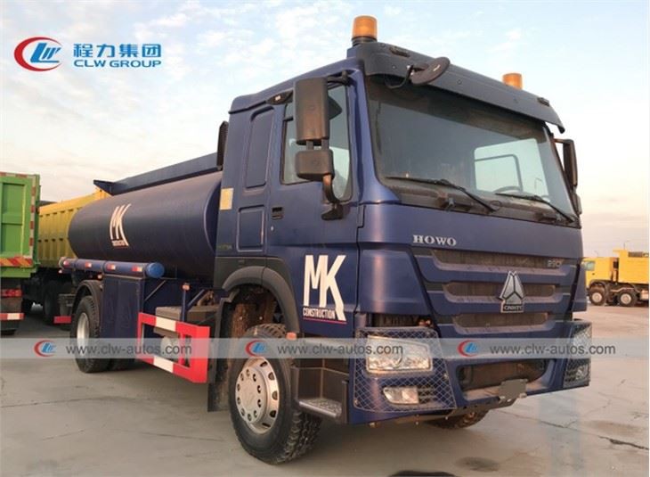 Sinotruk HOWO 12000L Fuel Oil Tanker Truck
