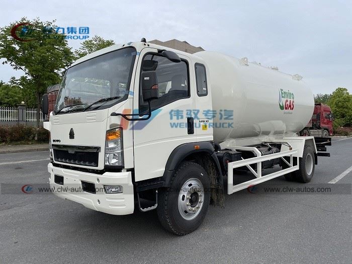 Sinotruk HOWO 4*2 15m3 7.5ton LPG Tanker Truck