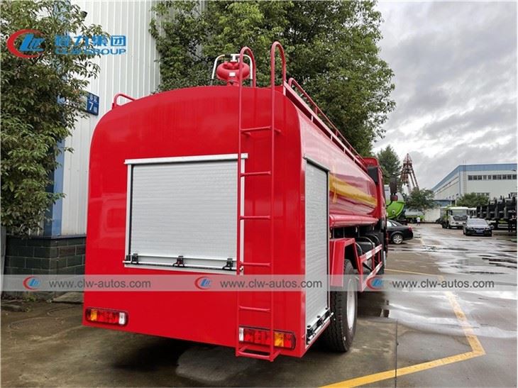 Sinotruk HOWO 4X2 15000liters Fire Fighting Water Tank Spraying Truck