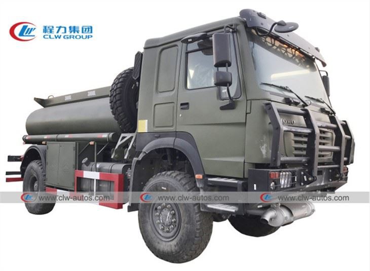 Sinotruk HOWO 4x4 AWD 8000L Oil Tanker Truck