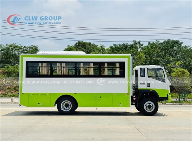 SINOTRUK HOWO 4X4 BUS