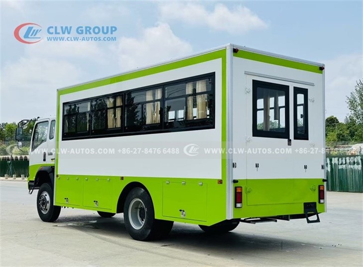 SINOTRUK HOWO 4X4 BUS