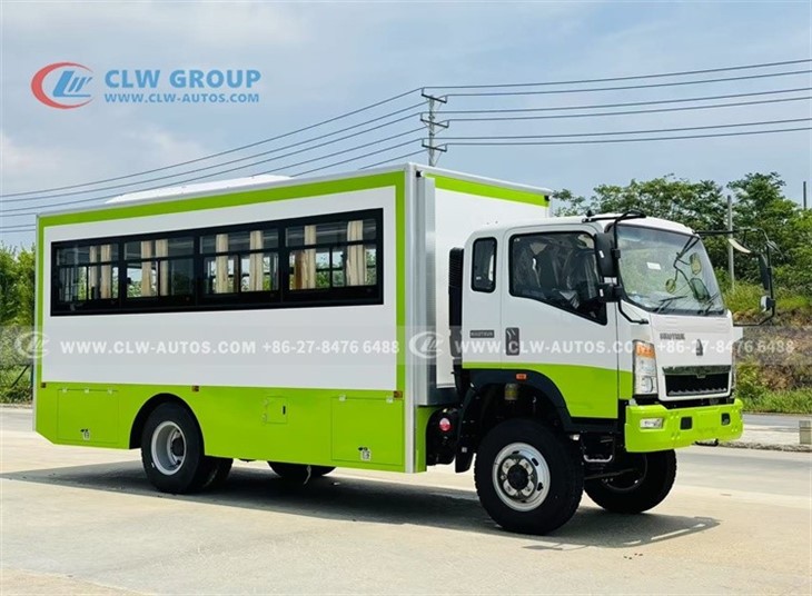 SINOTRUK HOWO 4X4 BUS