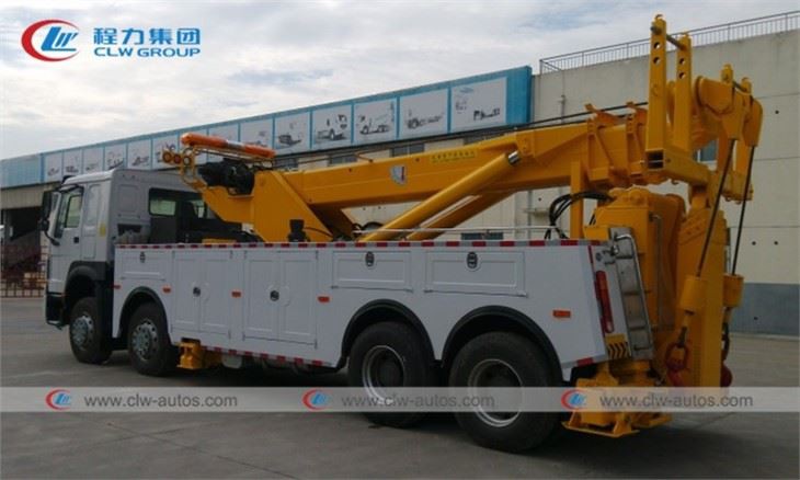 Sinotruk HOWO 360 Degree Rotation 30Tons Road Wrecker Recovery Truck