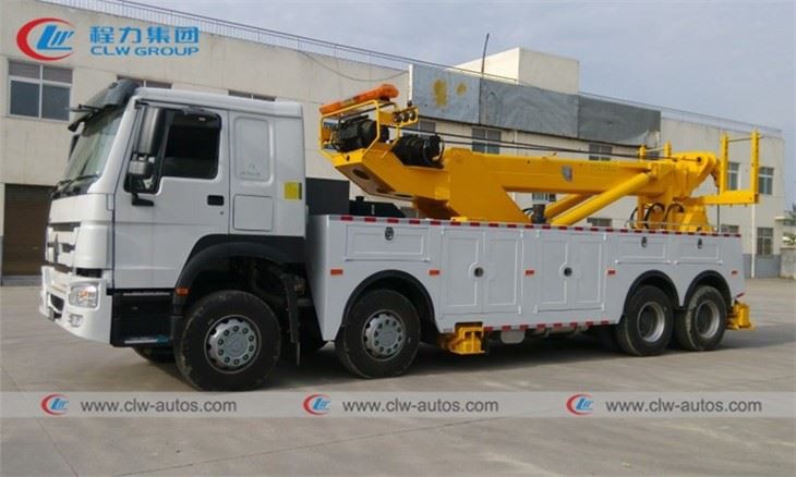 Sinotruk HOWO 360 Degree Rotation 30Tons Road Wrecker Recovery Truck