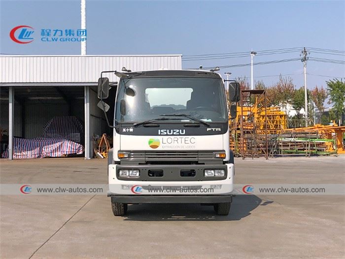 Stainless Steel ISUZU FTR 10Tons Vacuum Sludge Cleaning Truck