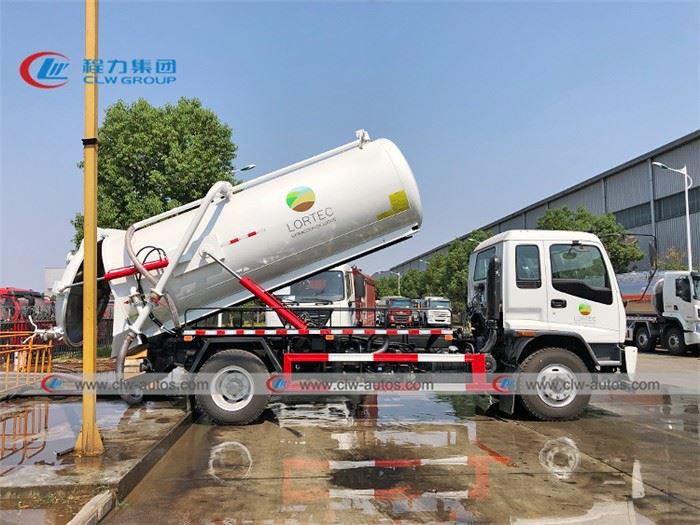 Stainless Steel ISUZU FTR 10Tons Vacuum Sludge Cleaning Truck