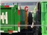 Tipping 8Ton Hook Lift Garbage Truck