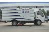 Vacuum road sweeper truck (2)