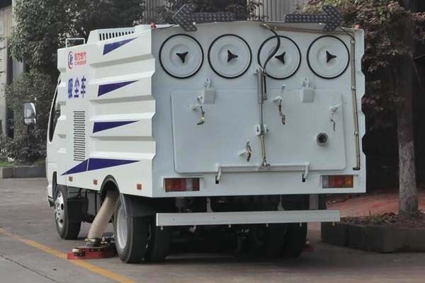 Vacuum Road Sweeper Truck