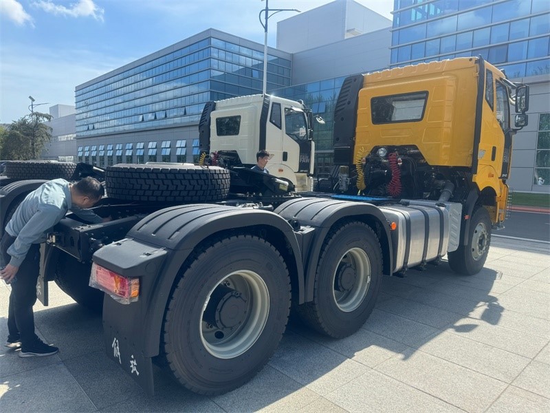 FAW Truck Head 4