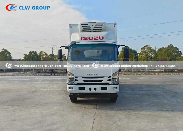 8ISUZU Refrigerated Truck