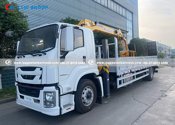 1ISUZU GIGA AIO 5Tons Crane Truck
