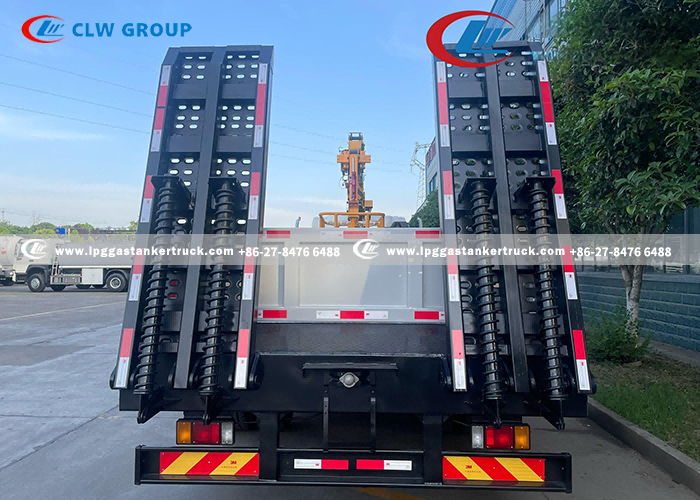 7ftr 4x 5ton crane truck