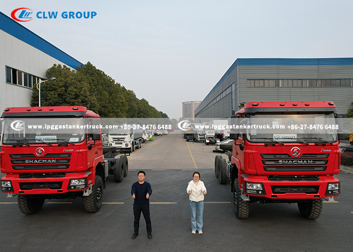 1Shacman tractor truck