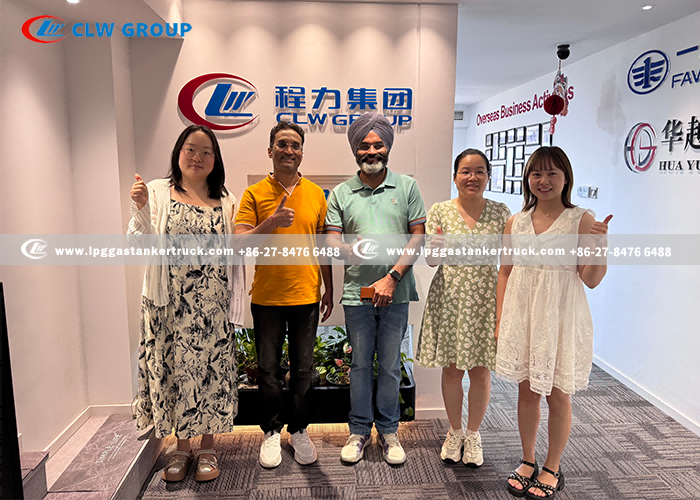 9Dubai customer visit