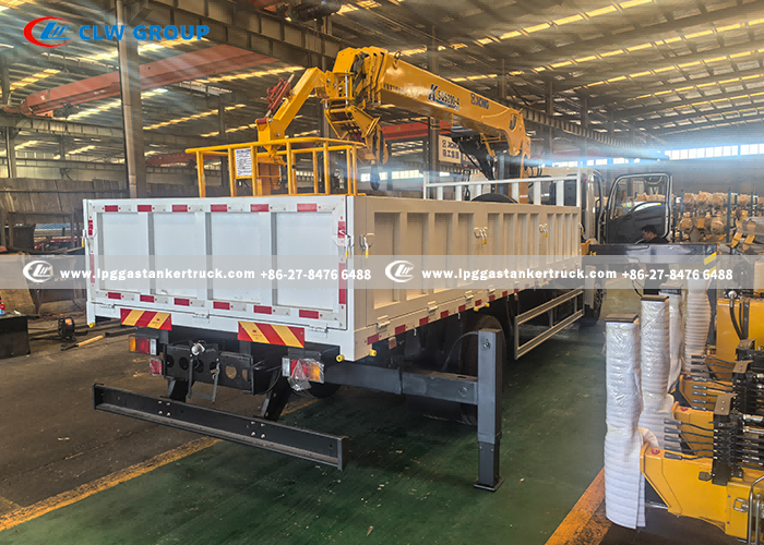 Philippines ISUZU 8Ton Truck Mounted Crane